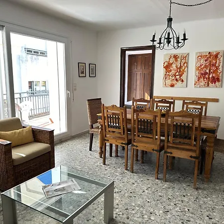 Agi Joan Badosa Apartment