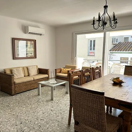 Appartement Agi Joan Badosa Roses