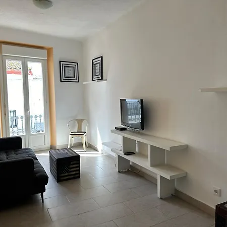 Agi Joan Badosa Apartament *