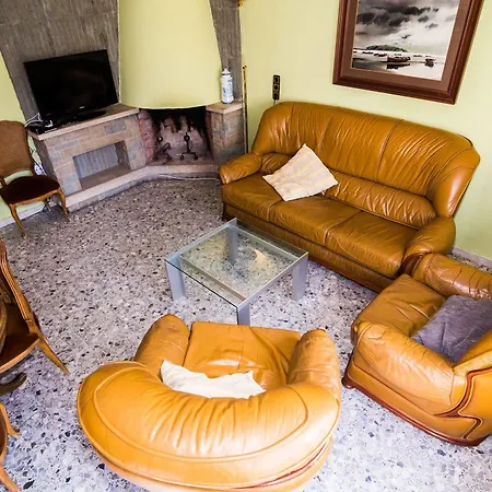 Agi Joan Badosa Appartement Roses